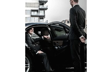 Looking for limousine hire services in Sydney?