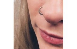 how-to-clean-nose-piercings-correctly-everything-know-small-0