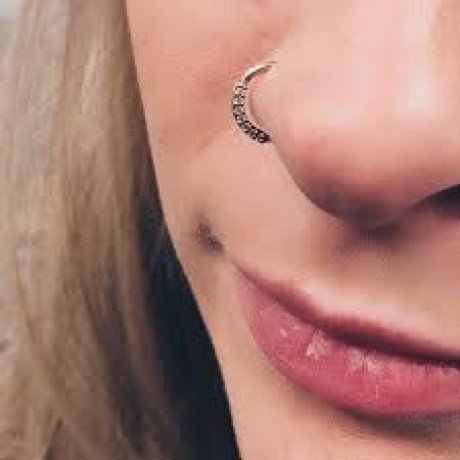 how-to-clean-nose-piercings-correctly-everything-know-big-0