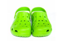 crocs-unisex-adult-classic-clogs-black-small-0