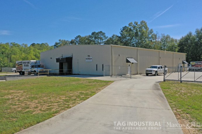 multi-tenant-real-estate-in-fort-worth-for-sale-tag-industrial-big-0