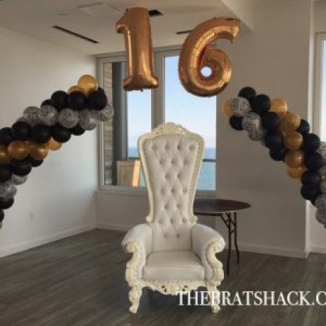the-brat-shack-offers-sweet-16-decorations-in-new-york-big-0